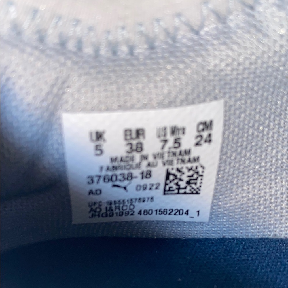 Puma Light Gray Athletic Sneakers Women 7.5 - Picture 13 of 14